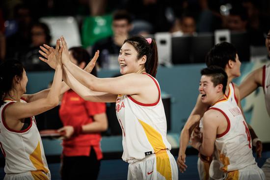 她15岁成中国历史第一人 高颜值女詹皇如何炼成？