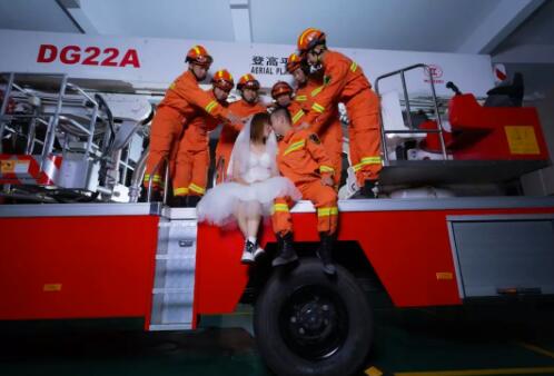 姑娘千里追爱到广东，“你没时间来，我就过来嫁给你！”