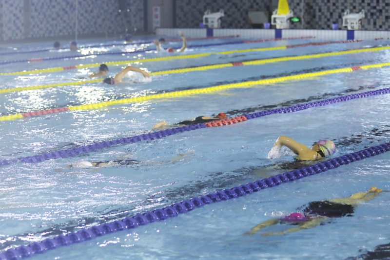 高温来袭 苏州市民健身热度不减