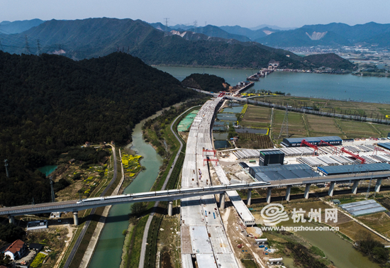 杭州“二绕”紧张建设 富春江特大桥有望今年通车（组图）