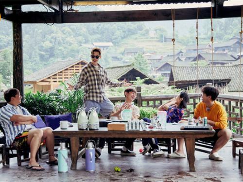 《向往的生活》今晚收官 刘宪华回家“放飞自我”