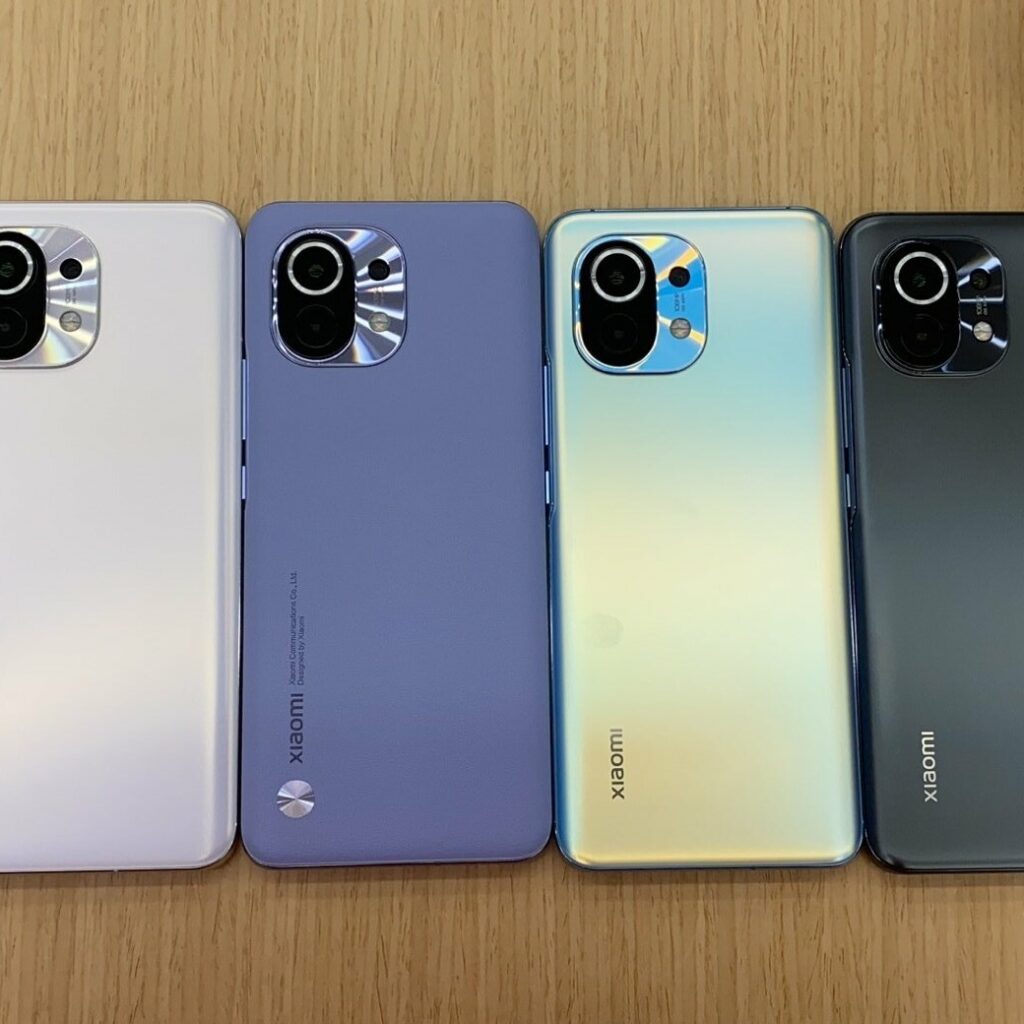Mi 11 comes with a triple camera setup