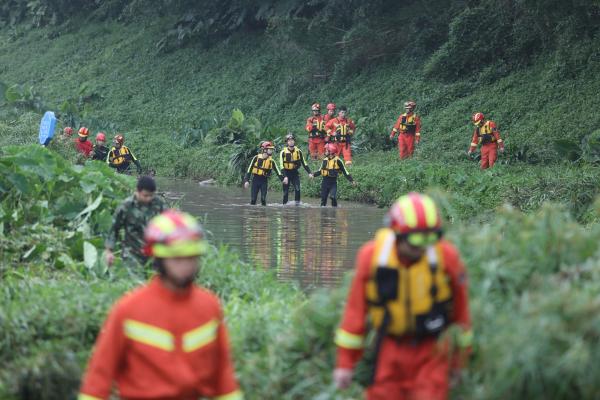 深圳暴雨引发洪水已导致5人死亡6人失联